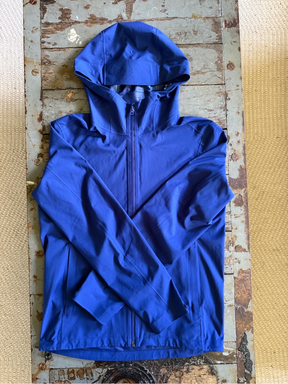 NWOT Uniqlo Women’s Royal Blue Hooded Highneck Raincoat & Windbreaker